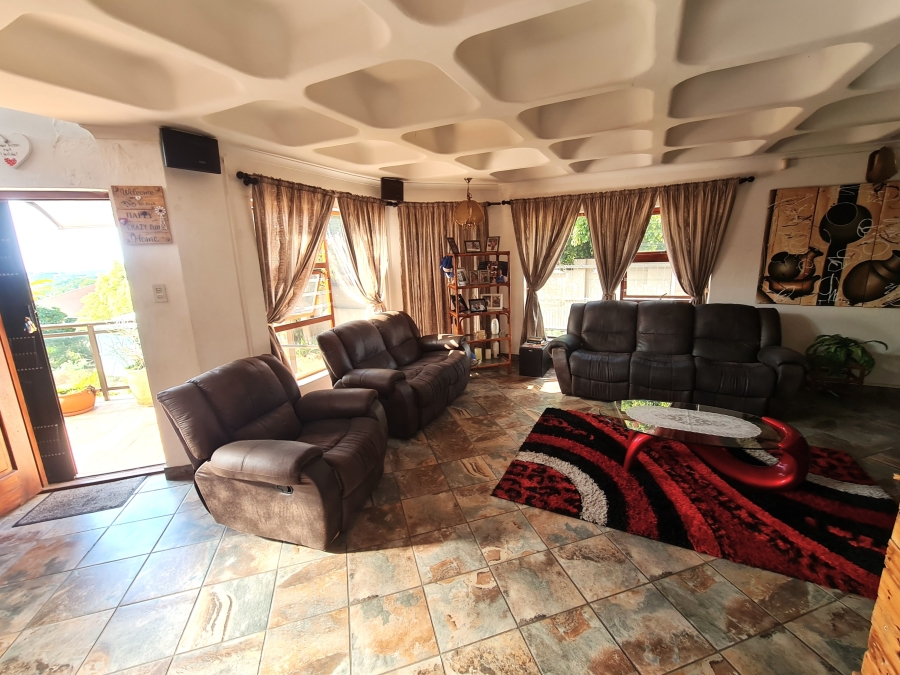 4 Bedroom Property for Sale in Ferreira Town Eastern Cape